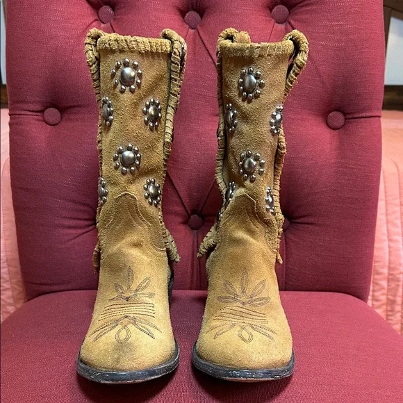 Old Gringo Silver Round Studded Suede Boots Tan size 7.5 - Picture 3 of 16